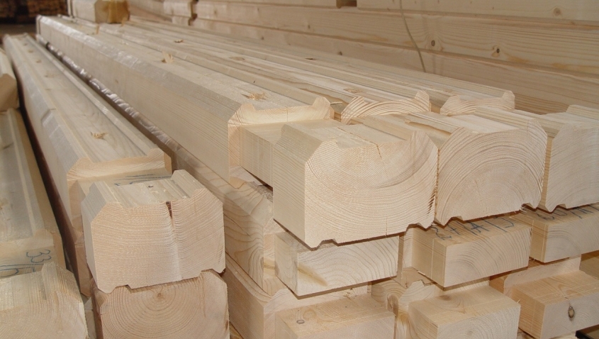 Использование деревянного бруса из массива сосны для строительства дома - особенности и преимущества