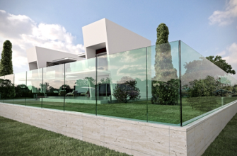 Скляні паркани та огорожі в ландшафтному дизайні - особливості та переваги
